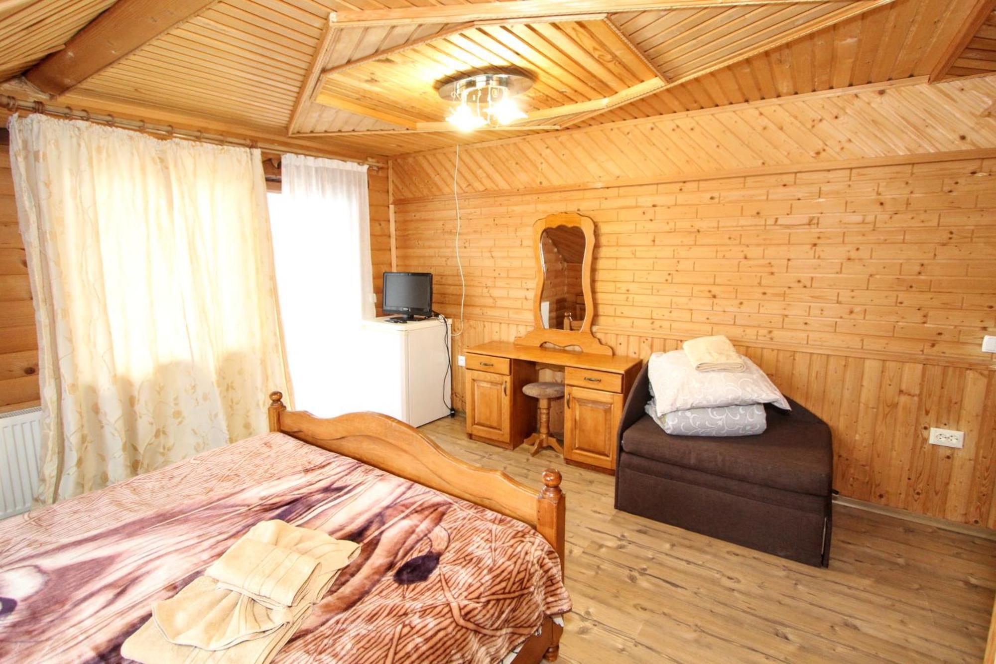 Комплекс Котеджів "Під Лісом" Mykulychyn Exterior photo