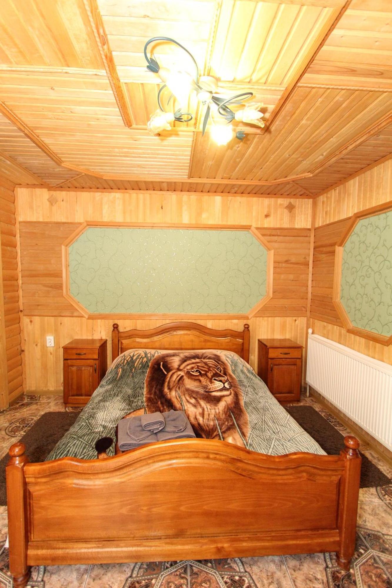 Комплекс Котеджів "Під Лісом" Mykulychyn Room photo
